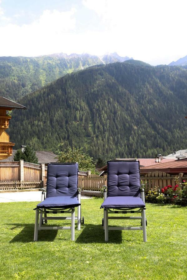 Haus Schoenblick Neustift im Stubaital Buitenkant foto